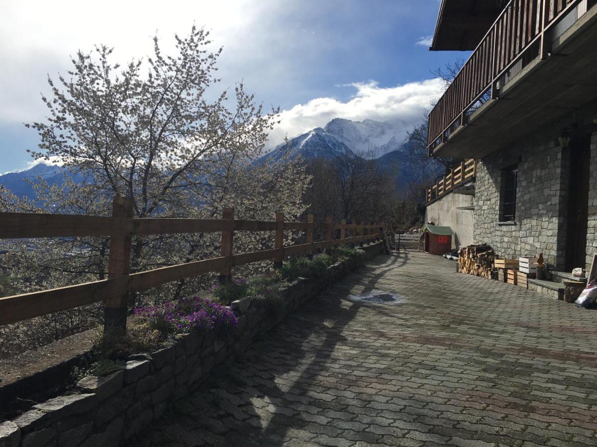 La Casa Del Bosco Apartman Aosta Kültér fotó